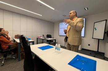 برگزاری کارگاه آموزشی تکنولوژی های نوین در مدیریت دیابت ویژه اعضای محترم انجمن گابریک (پمپ انسولین و سنسور قند خون)